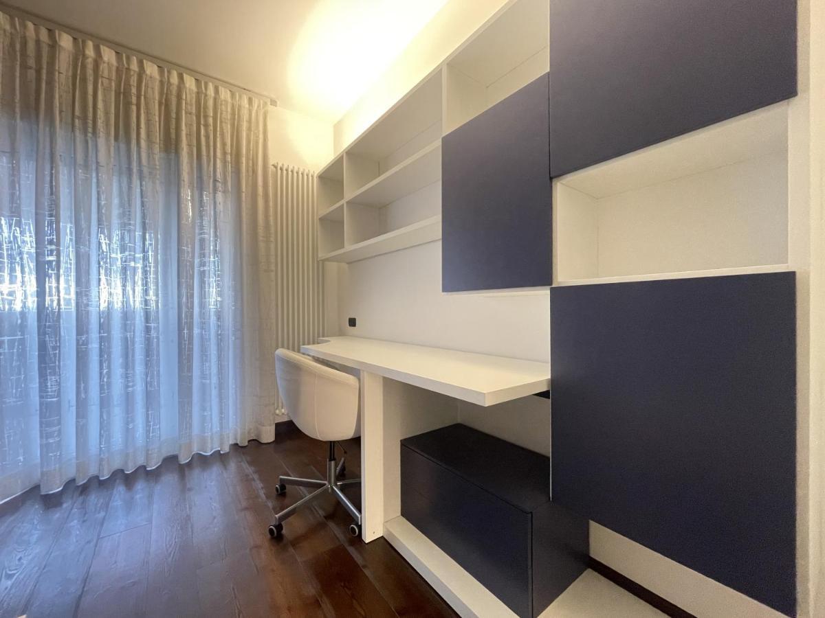 Cconforthotels Appartamento Skyline Bari Luaran gambar