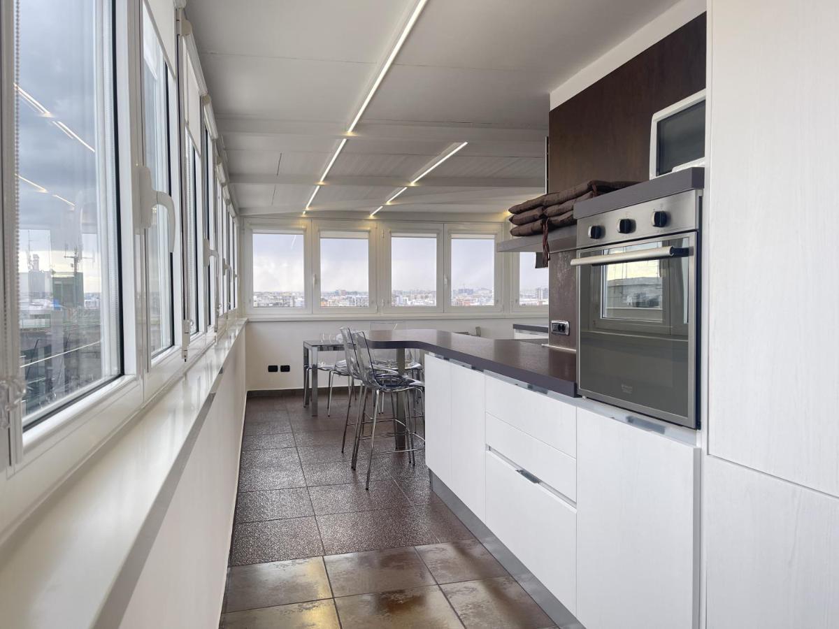 Cconforthotels Appartamento Skyline Bari Luaran gambar