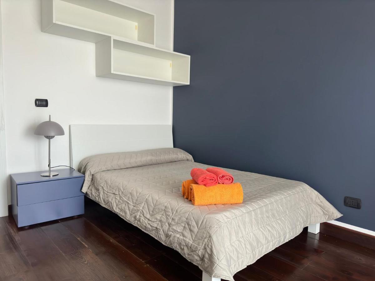 Cconforthotels Appartamento Skyline Bari Luaran gambar
